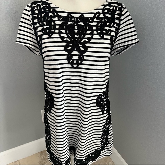 Anthropologie Black and White Boxy Embellished Tunic - Picture 2 of 12